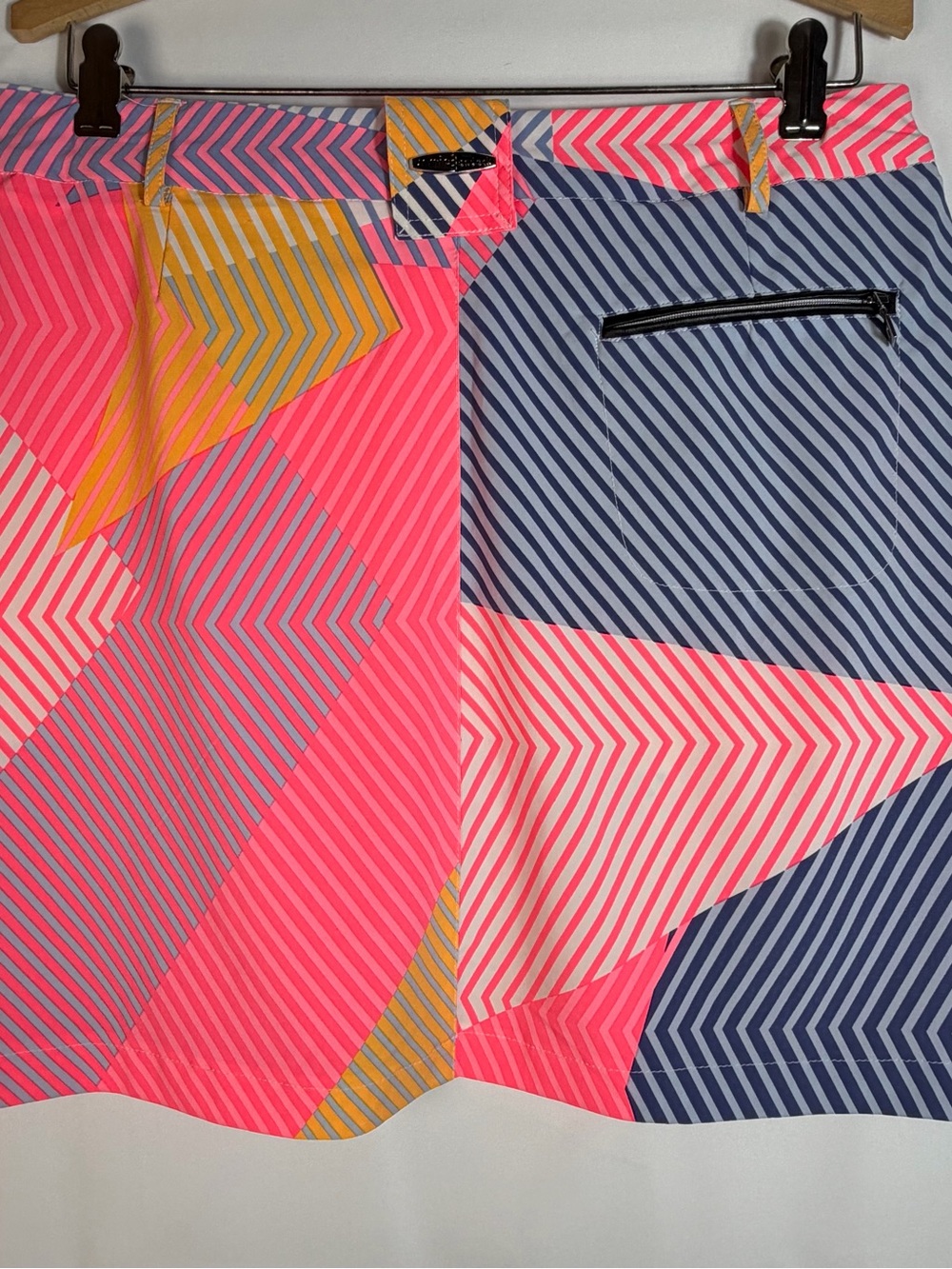 Jamie Sadock Galleria Geometric Stripe Skirt Besos Pink GEO Print Golf Tennis - Picture 3 of 9